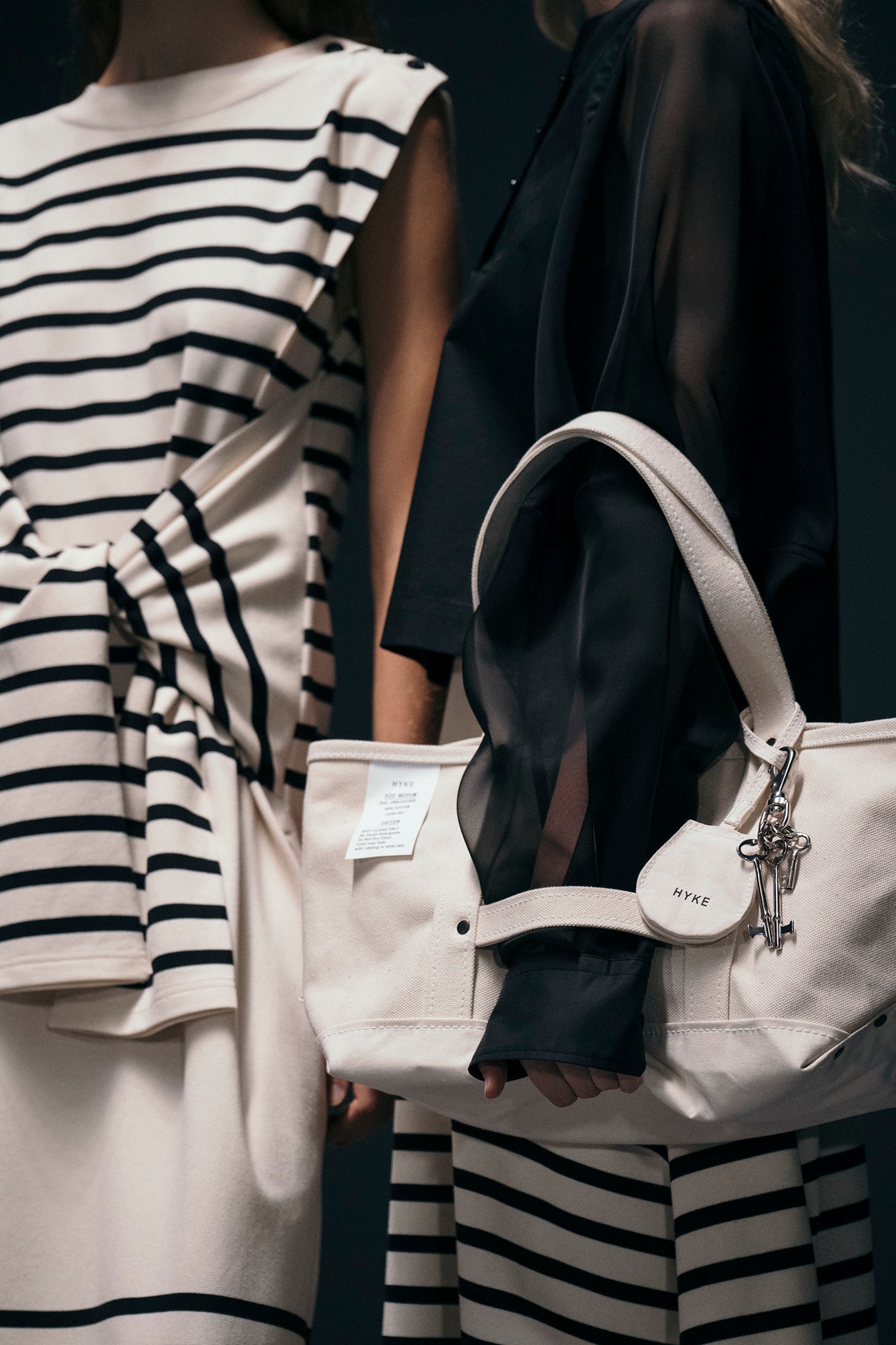 TOTE BAG(MEDIUM)