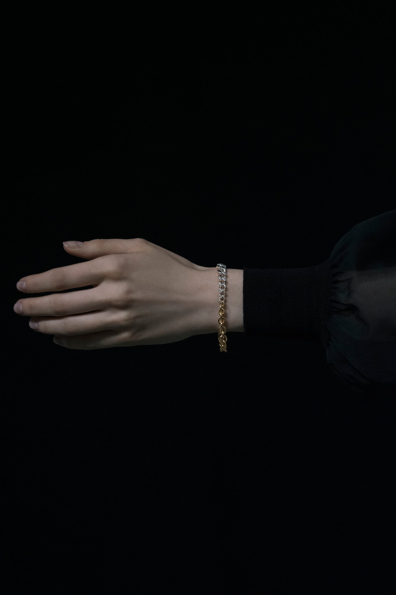 GRADIENT BRACELET<br>END CUSTOM JEWELLERS × HYKE