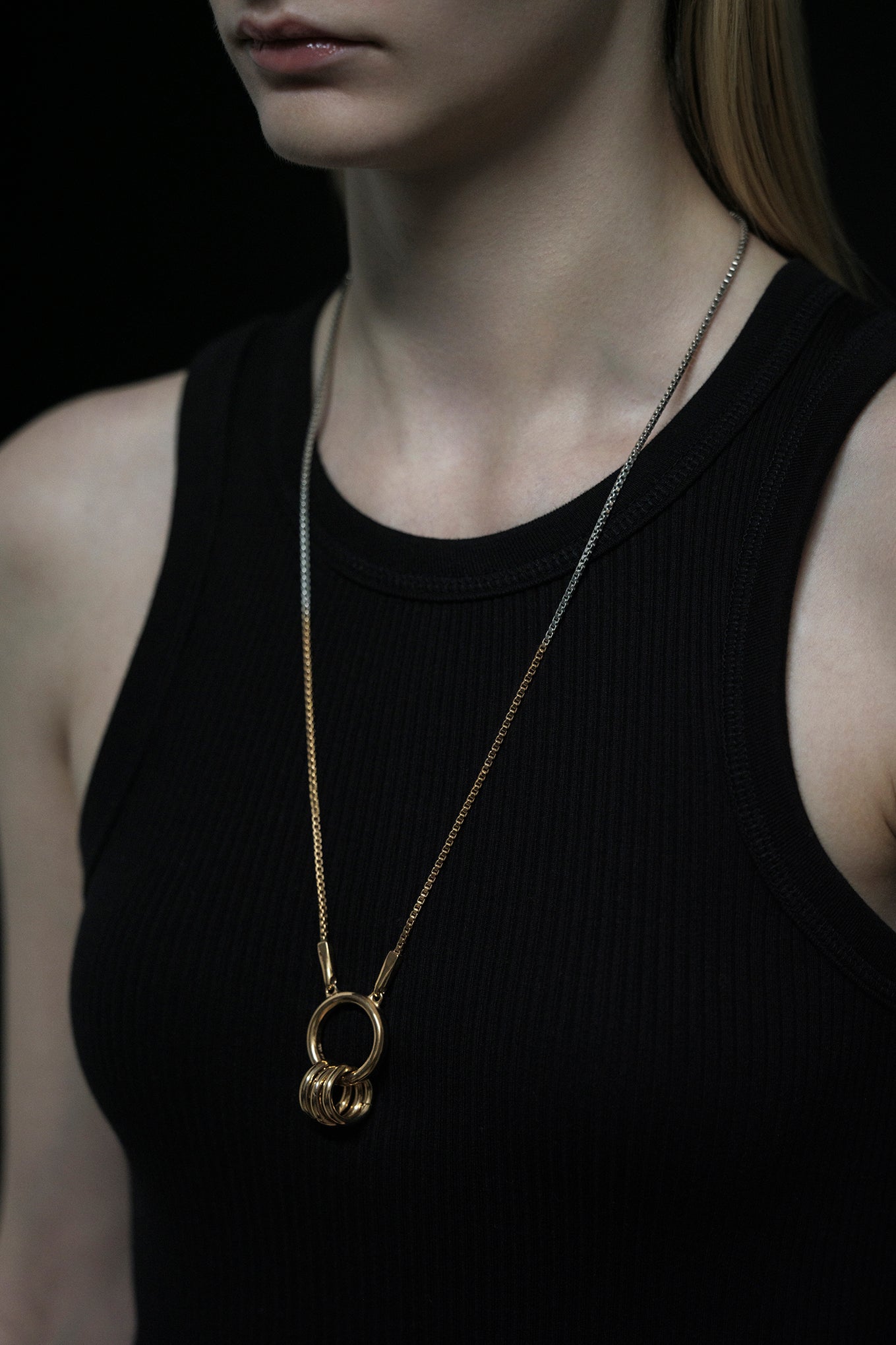 EYEGLASS HOLDER<br>END CUSTOM JEWELLERS × HYKE