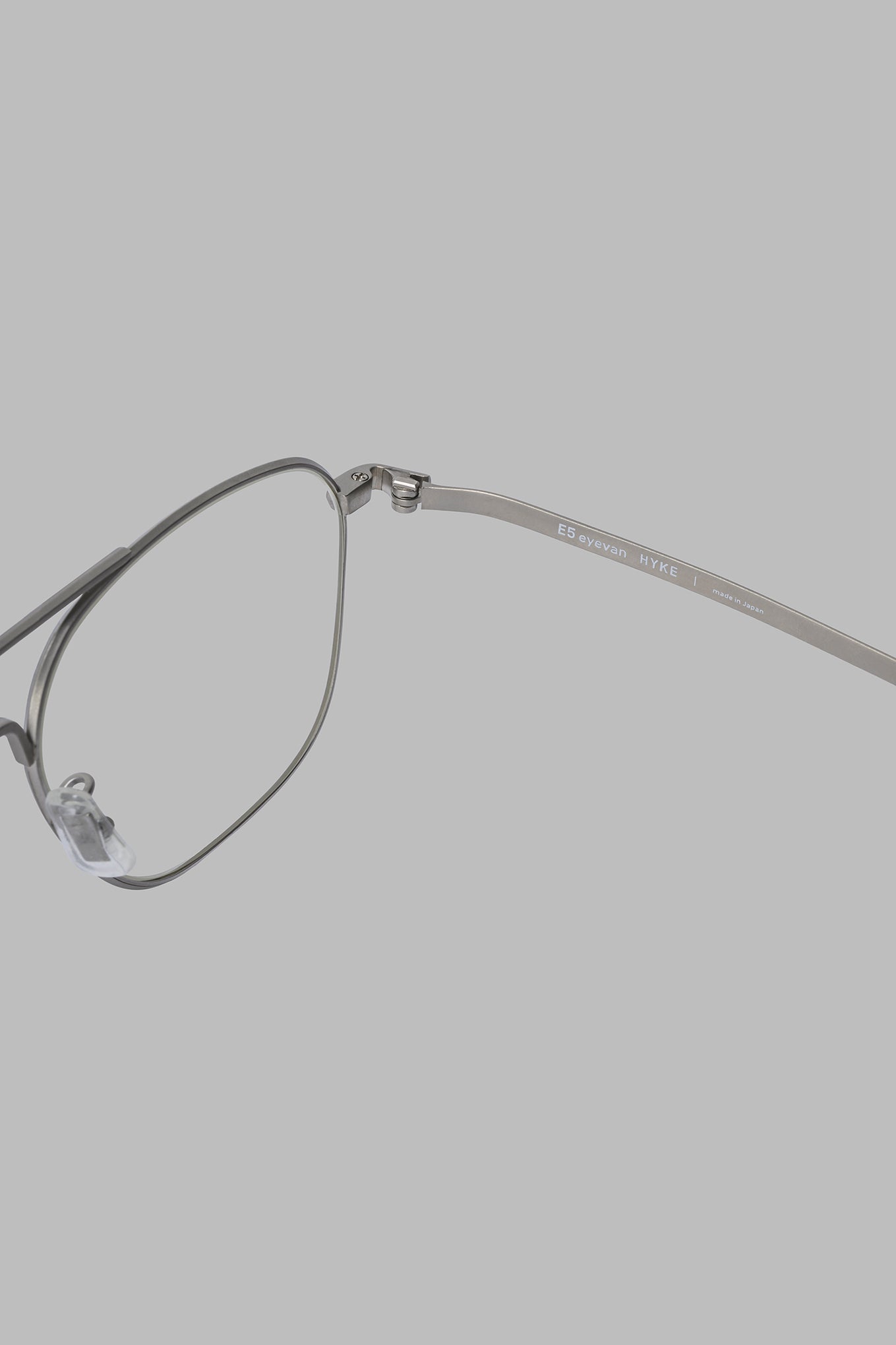 EH-2<br>E5 eyevan × HYKE
