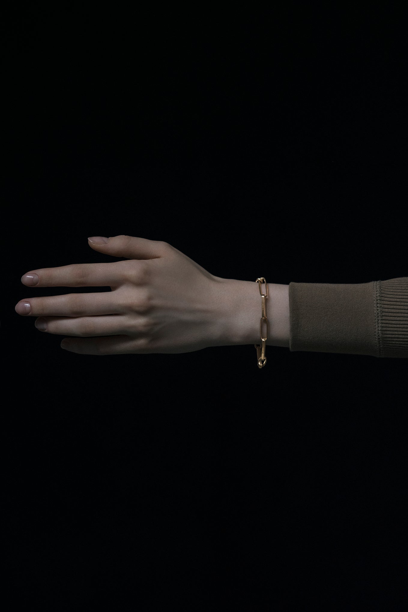 HALF ROUND CHAIN BRACELET<br>END CUSTOM JEWELLERS × HYKE