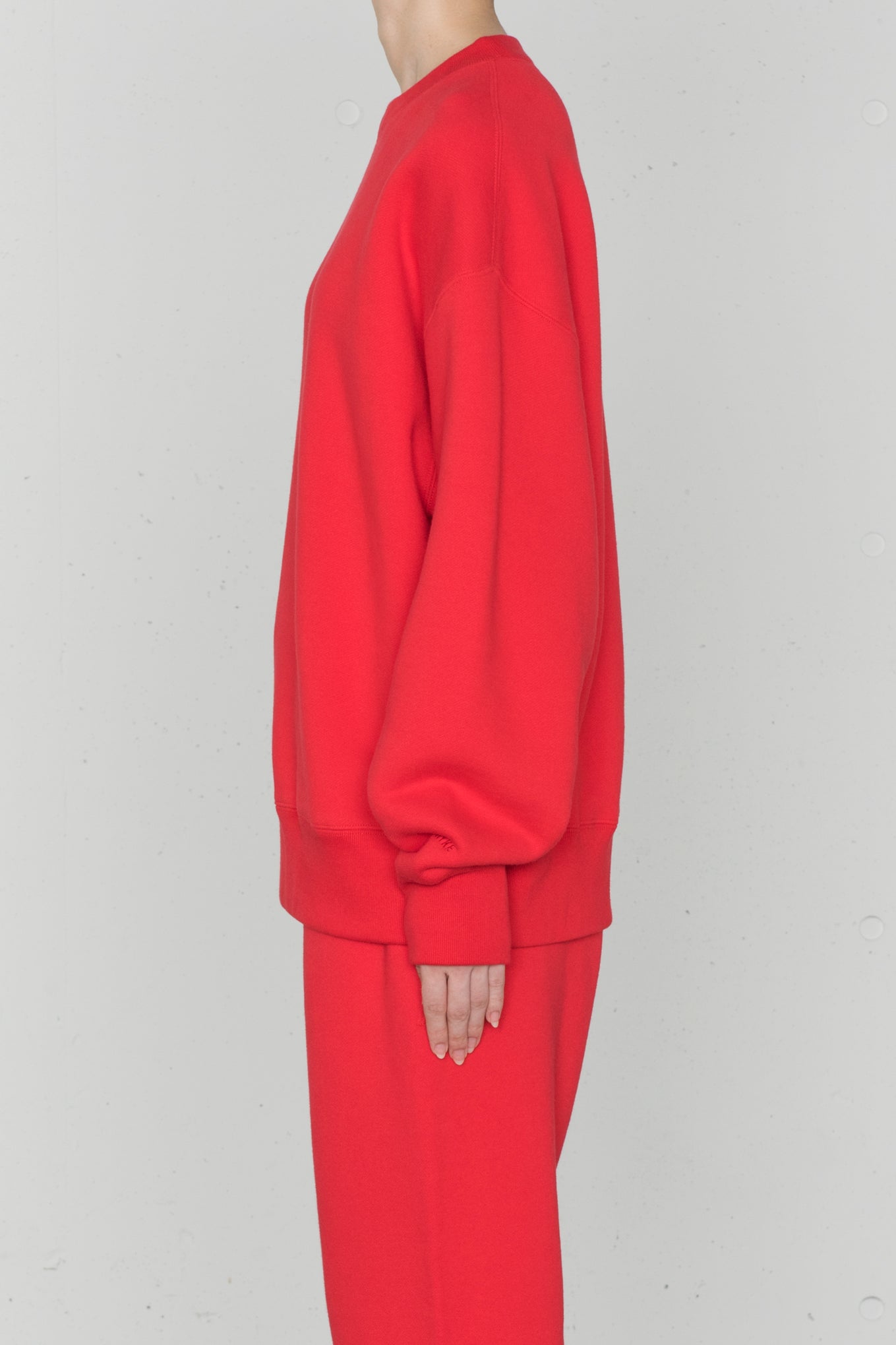 SWEAT SHIRT