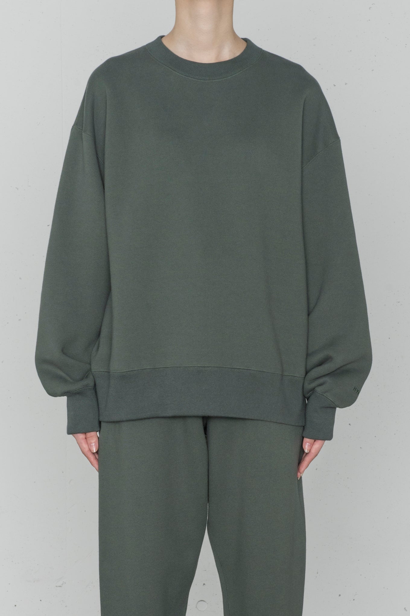 SWEAT SHIRT