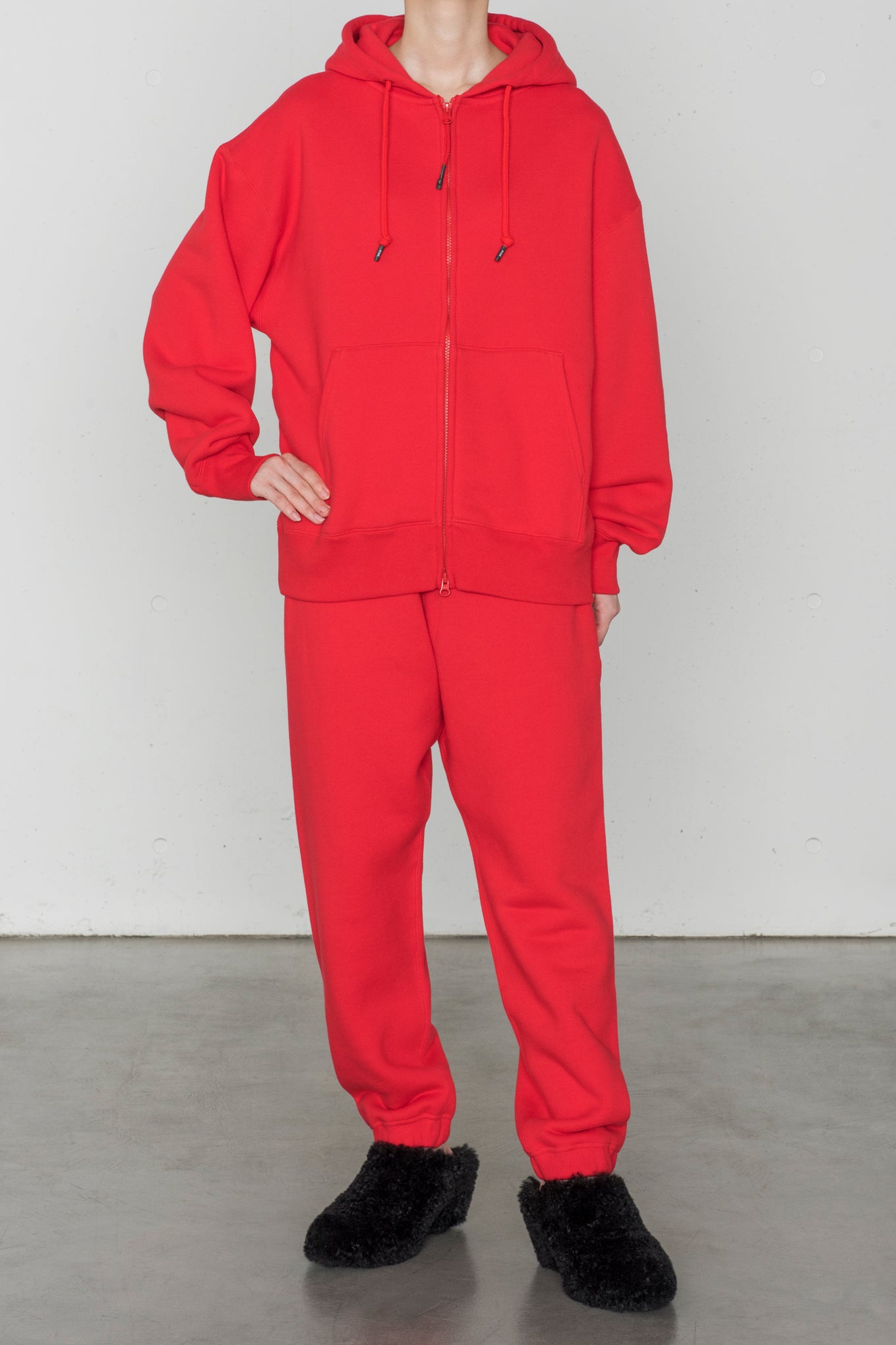 SWEAT HOODIE