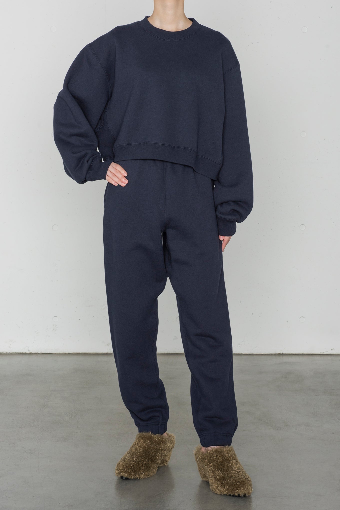 CROPPED SWEAT SHIRT