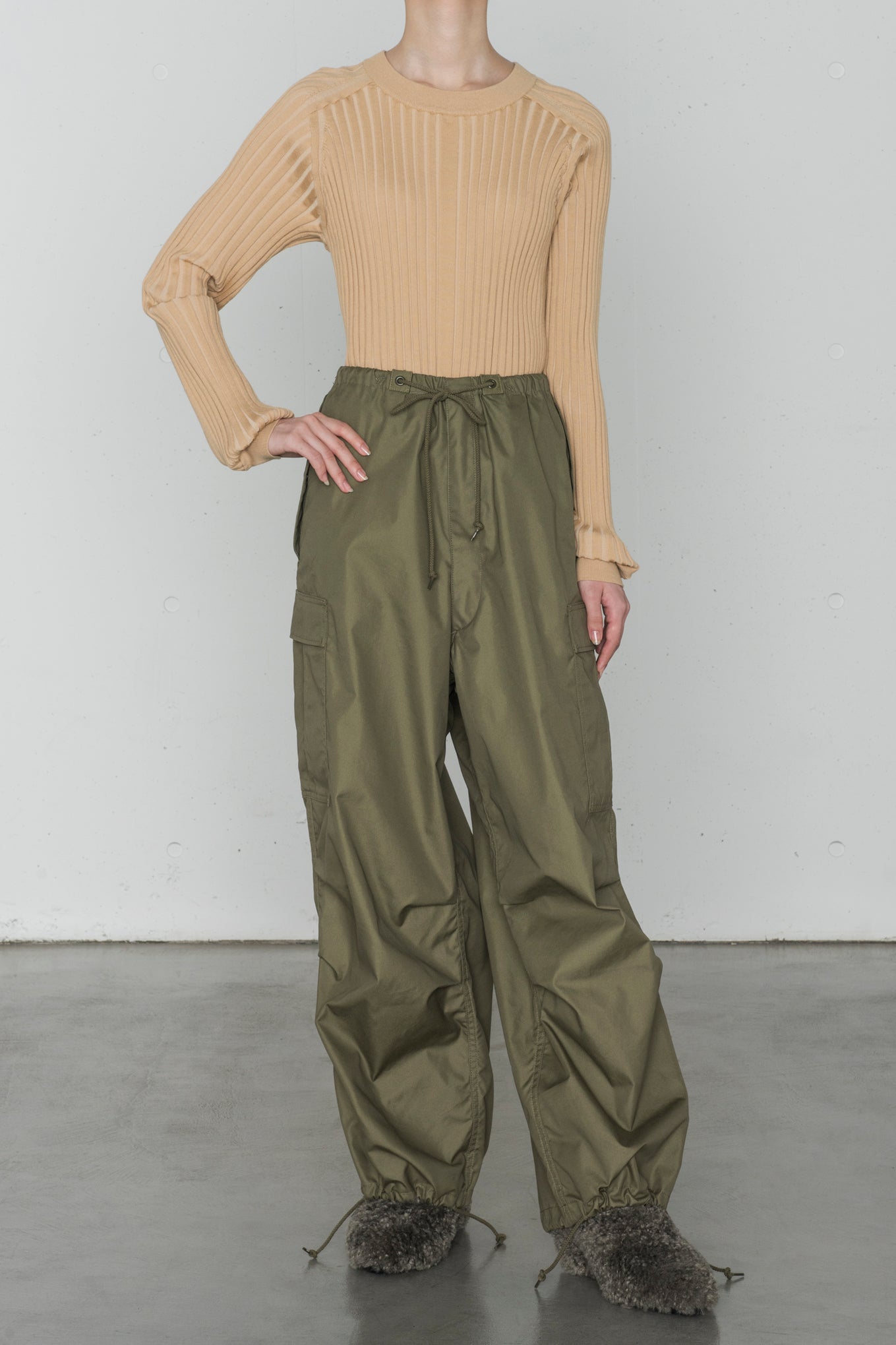 HYKE M-51 TYPE SHELL PANTS ハイク 新木優子着用 - ワーク