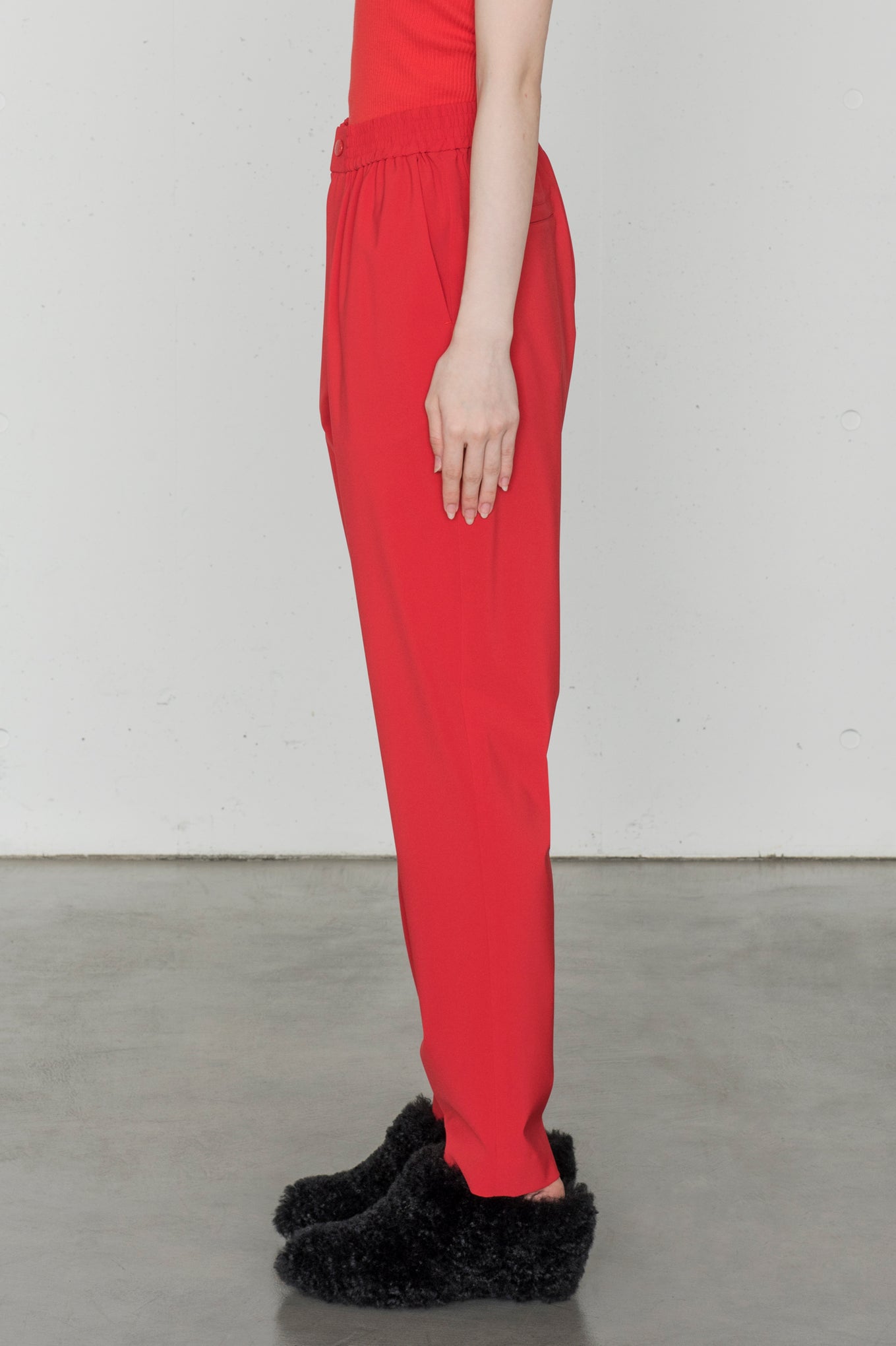 STRETCH TAPERED PANTS
