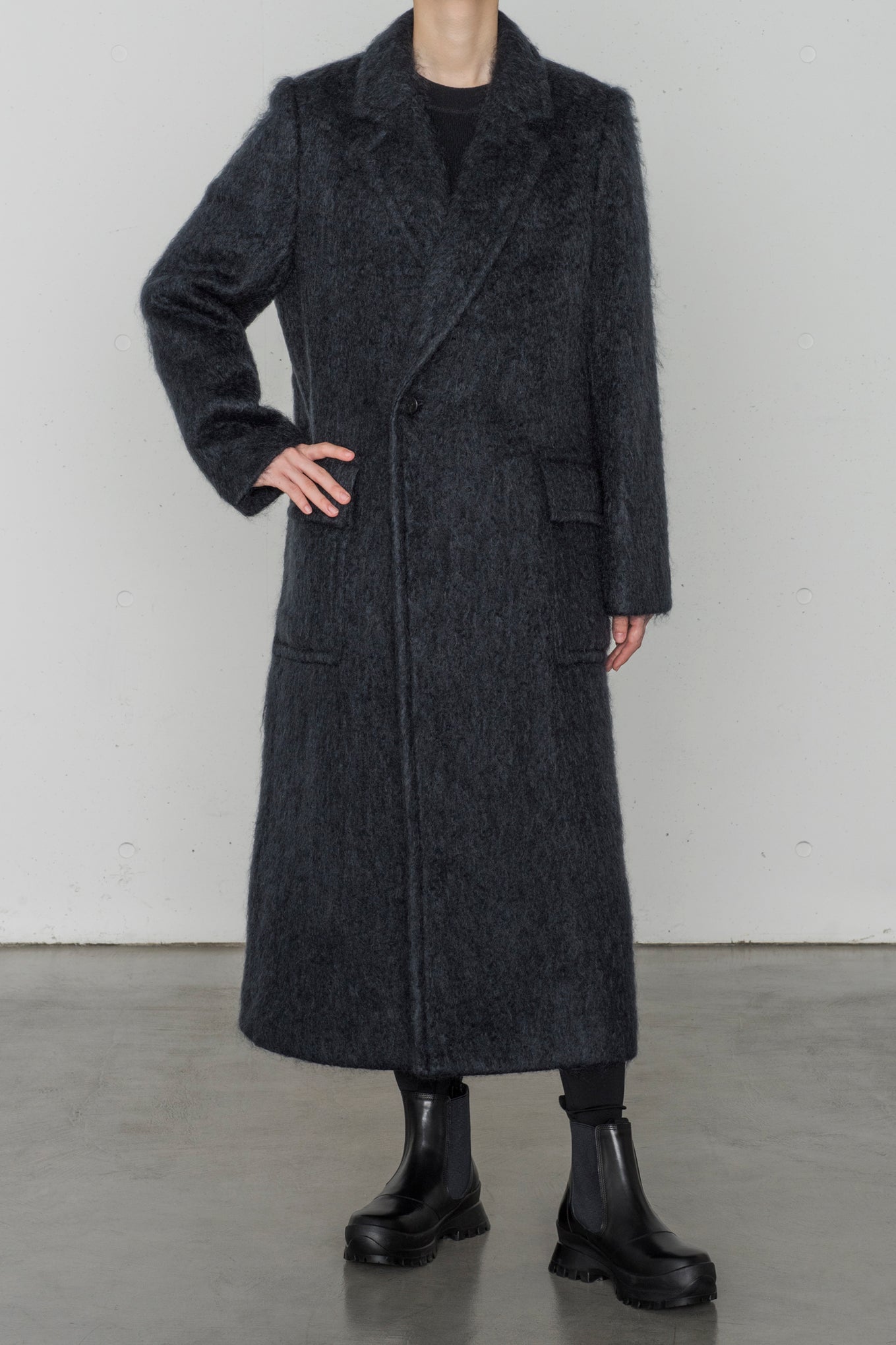 hyke2022AW MOHAIR DOUBLE BREASTED COAT素材ウール
