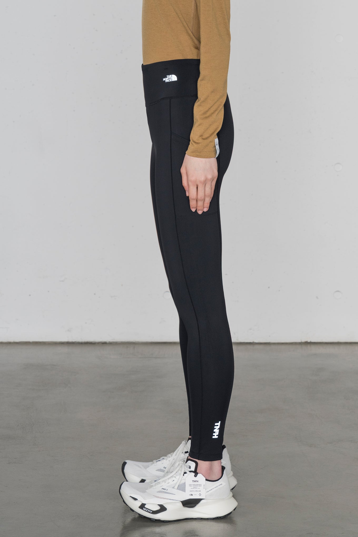 NBW257HK<br> Trail Long Tight (Women's)<br> TNFH  THE NORTH FACE × HYKE