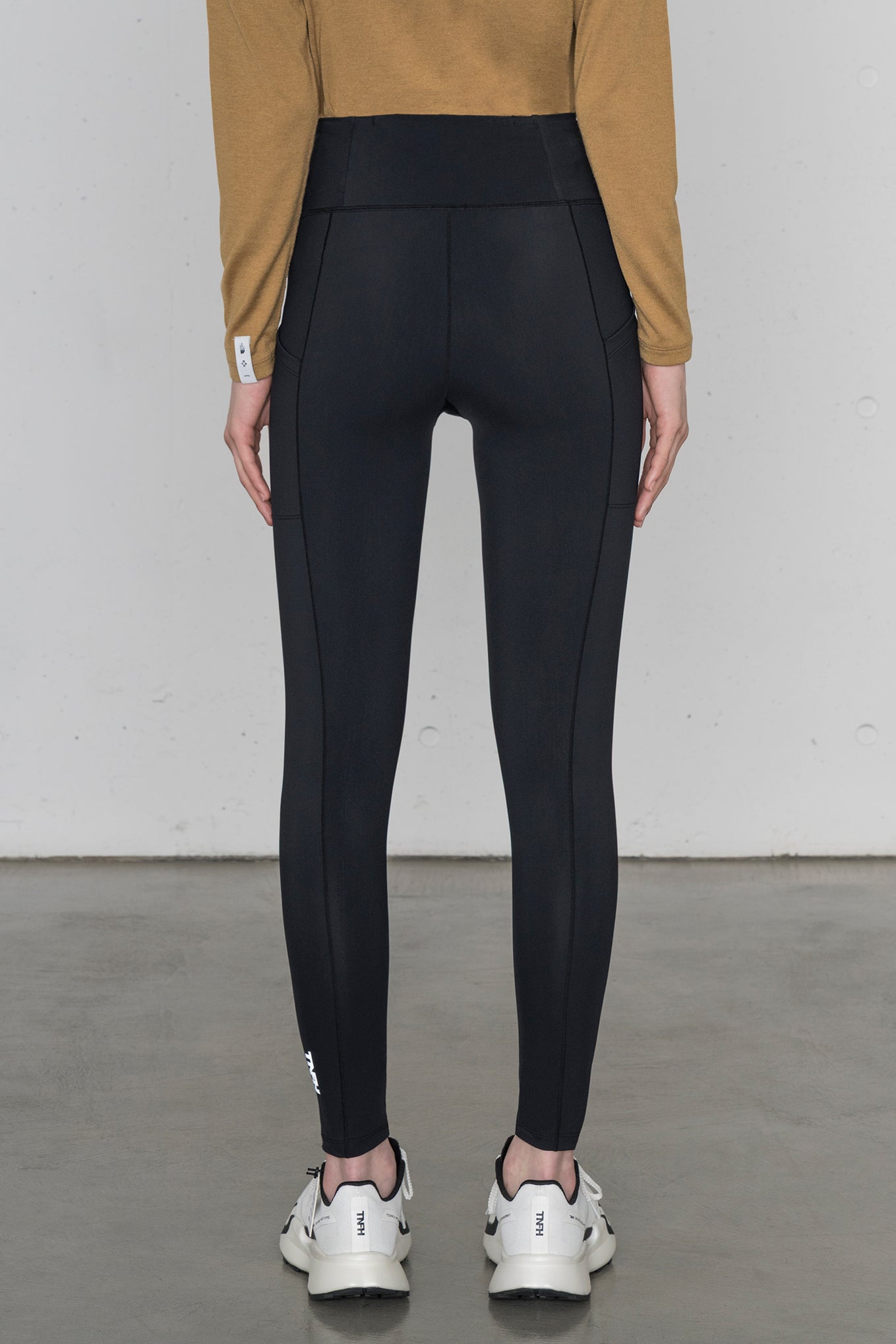 NBW257HK<br> Trail Long Tight (Women's)<br> TNFH  THE NORTH FACE × HYKE