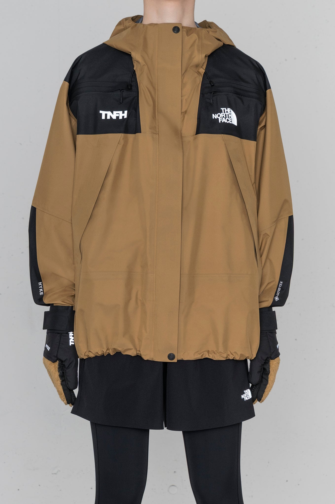 NPW254HK<br> GTX Trail Jacket (Women's)<br> TNFH  THE NORTH FACE × HYKE