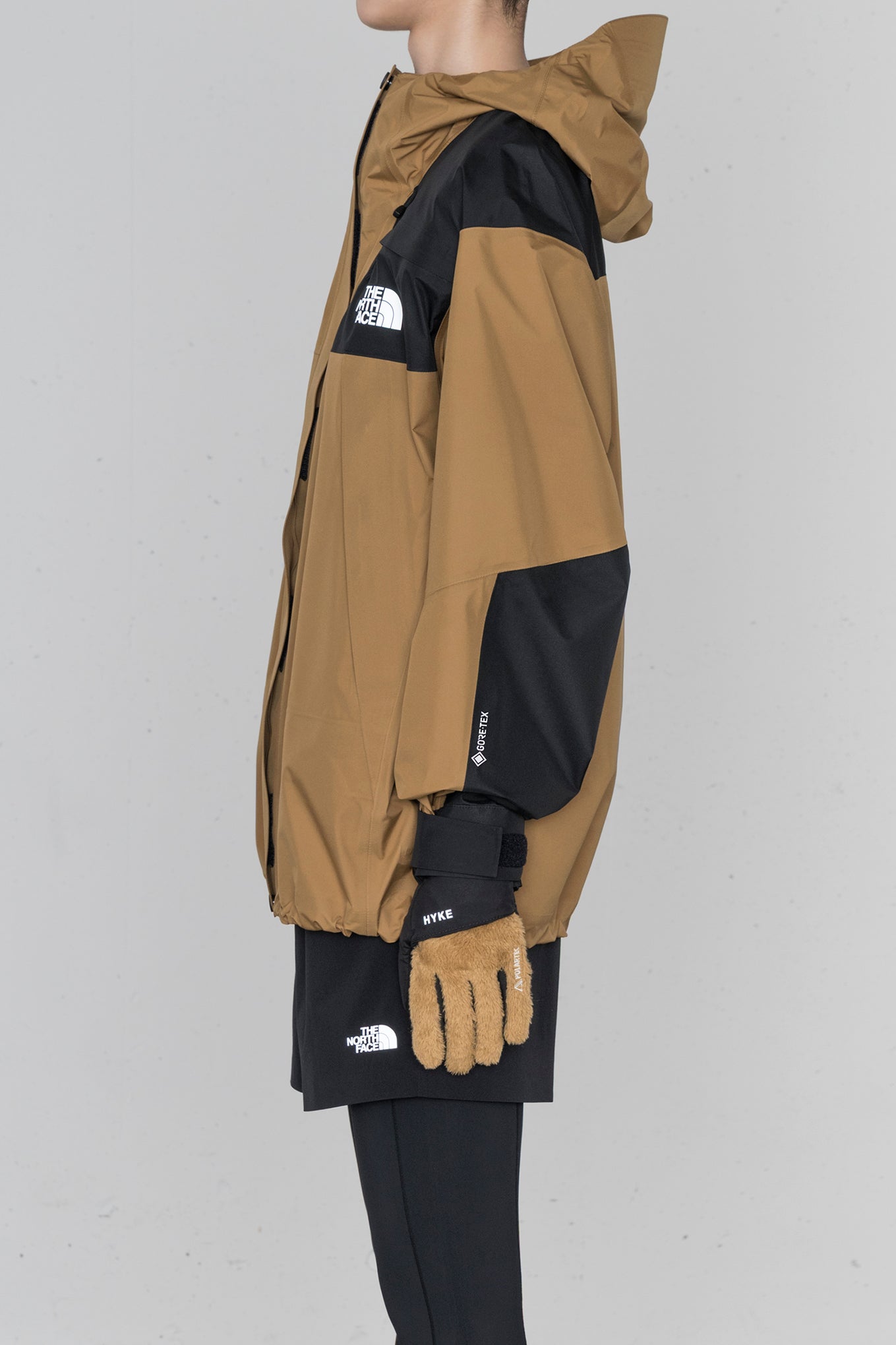 NPW254HK<br> GTX Trail Jacket (Women's)<br> TNFH  THE NORTH FACE × HYKE