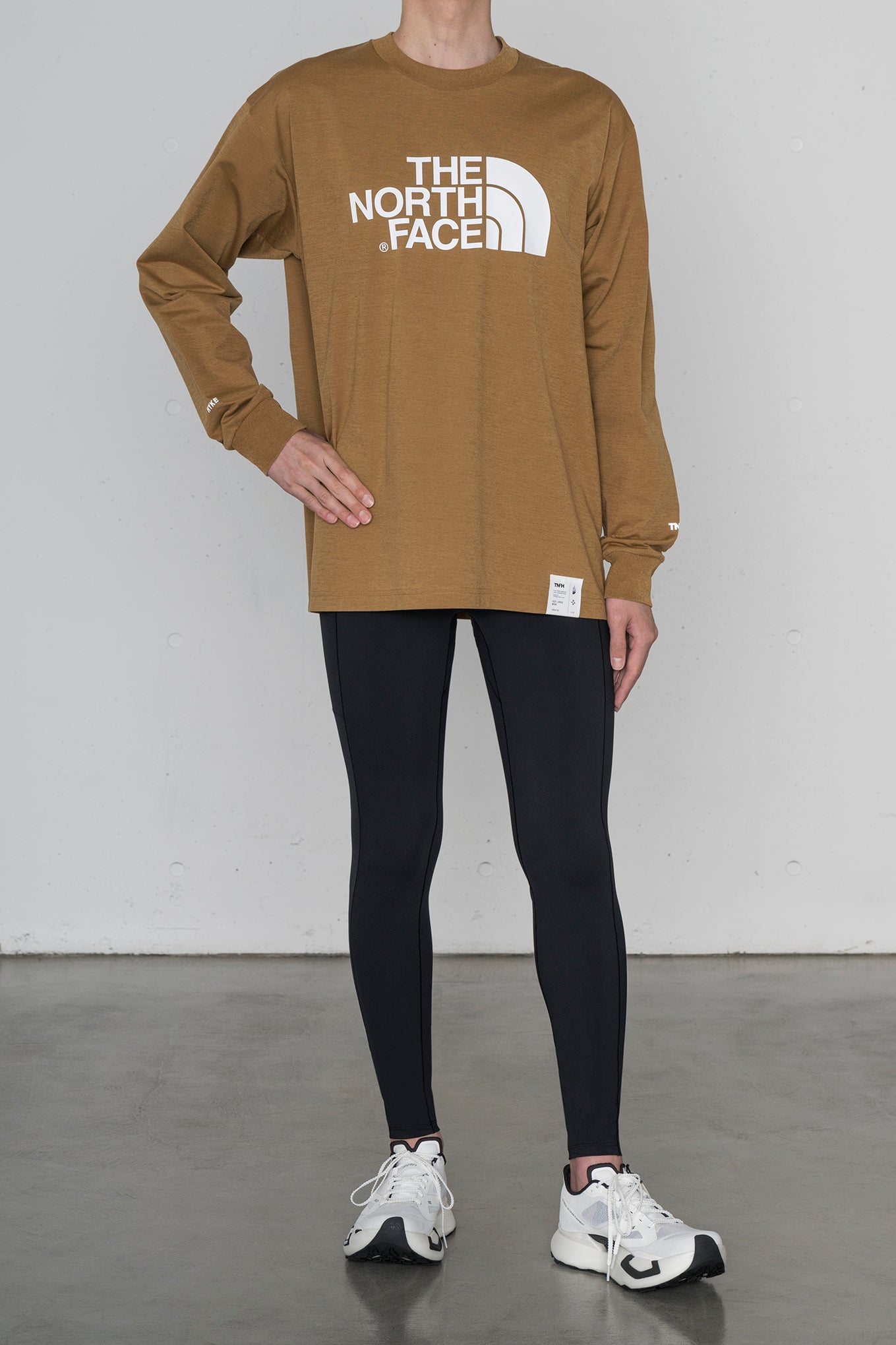 NT254HK<br> L/S Trail Crew (Men's)<br> TNFH  THE NORTH FACE × HYKE