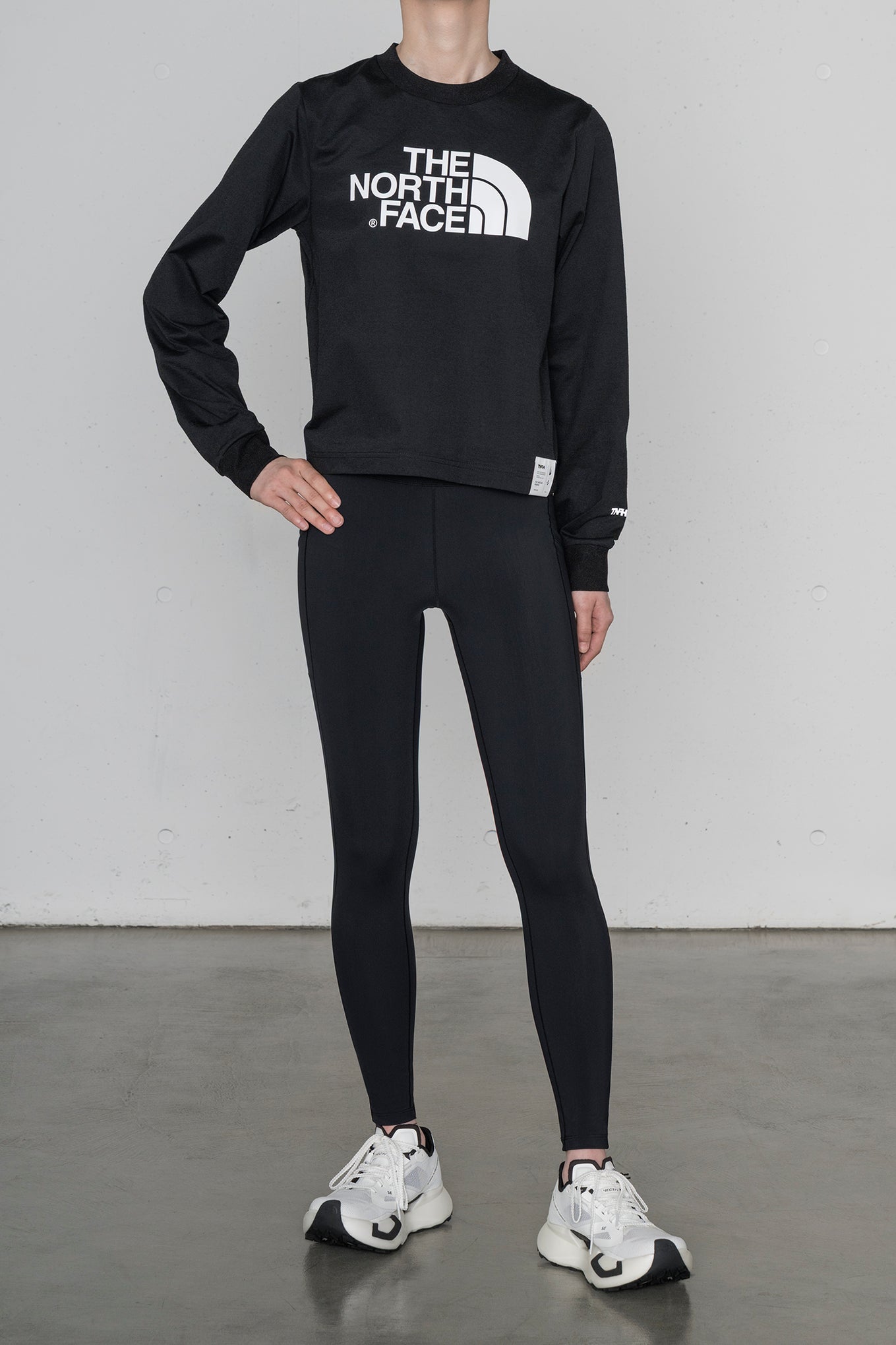 NTW254HK<br> L/S Trail Crew (Women's)<br> TNFH  THE NORTH FACE × HYKE
