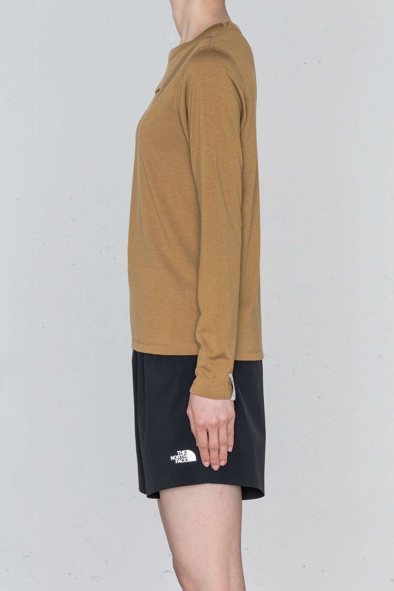 NTW256HK<br> L/S Merino Trail Crew (Women's)<br> TNFH  THE NORTH FACE × HYKE