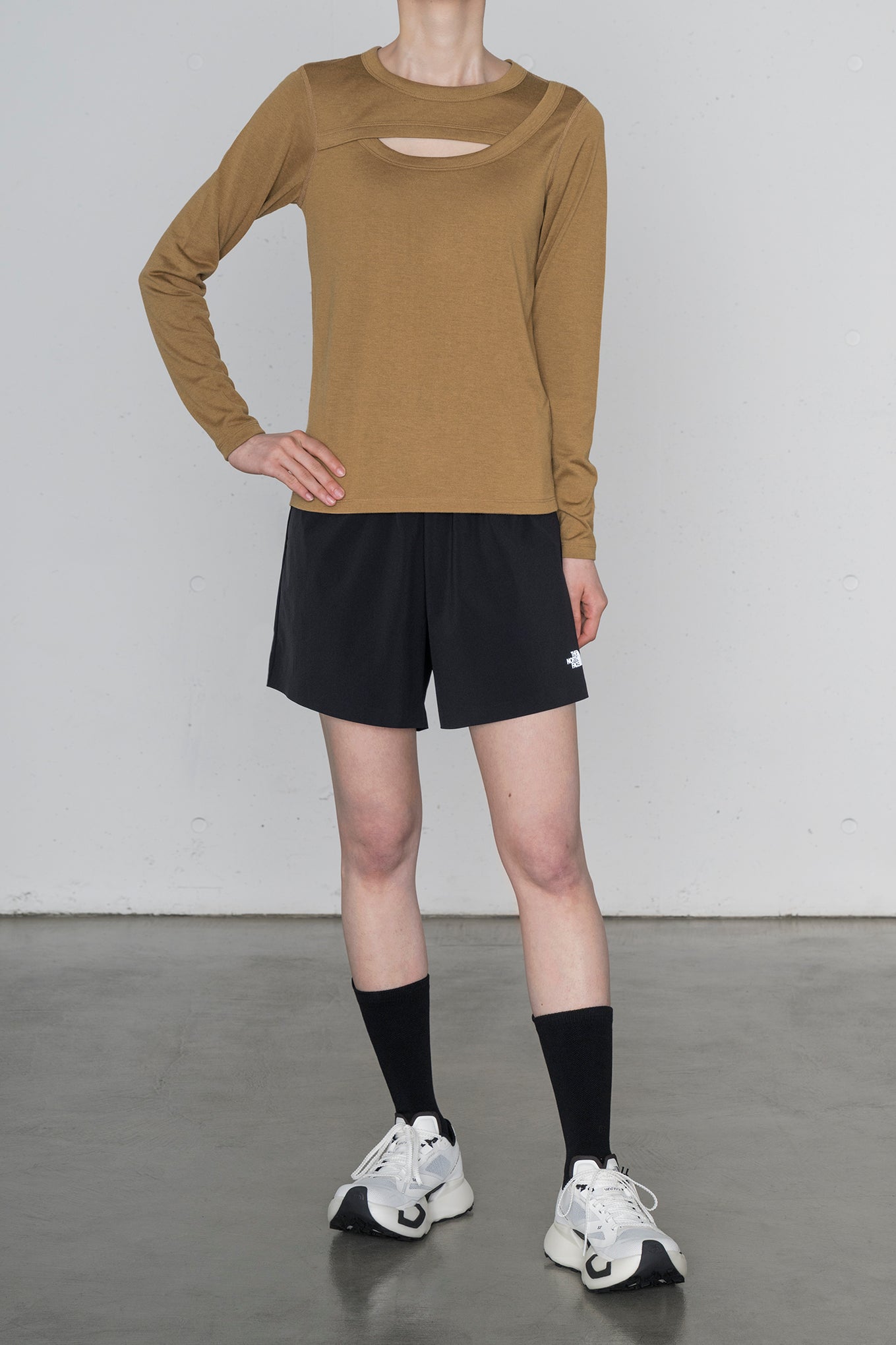 NTW256HK<br> L/S Merino Trail Crew (Women's)<br> TNFH  THE NORTH FACE × HYKE